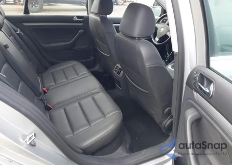 2008 Volkswagen Jetta Se/Sel from USA, damaged, VIN 3VWRM71K88M198823